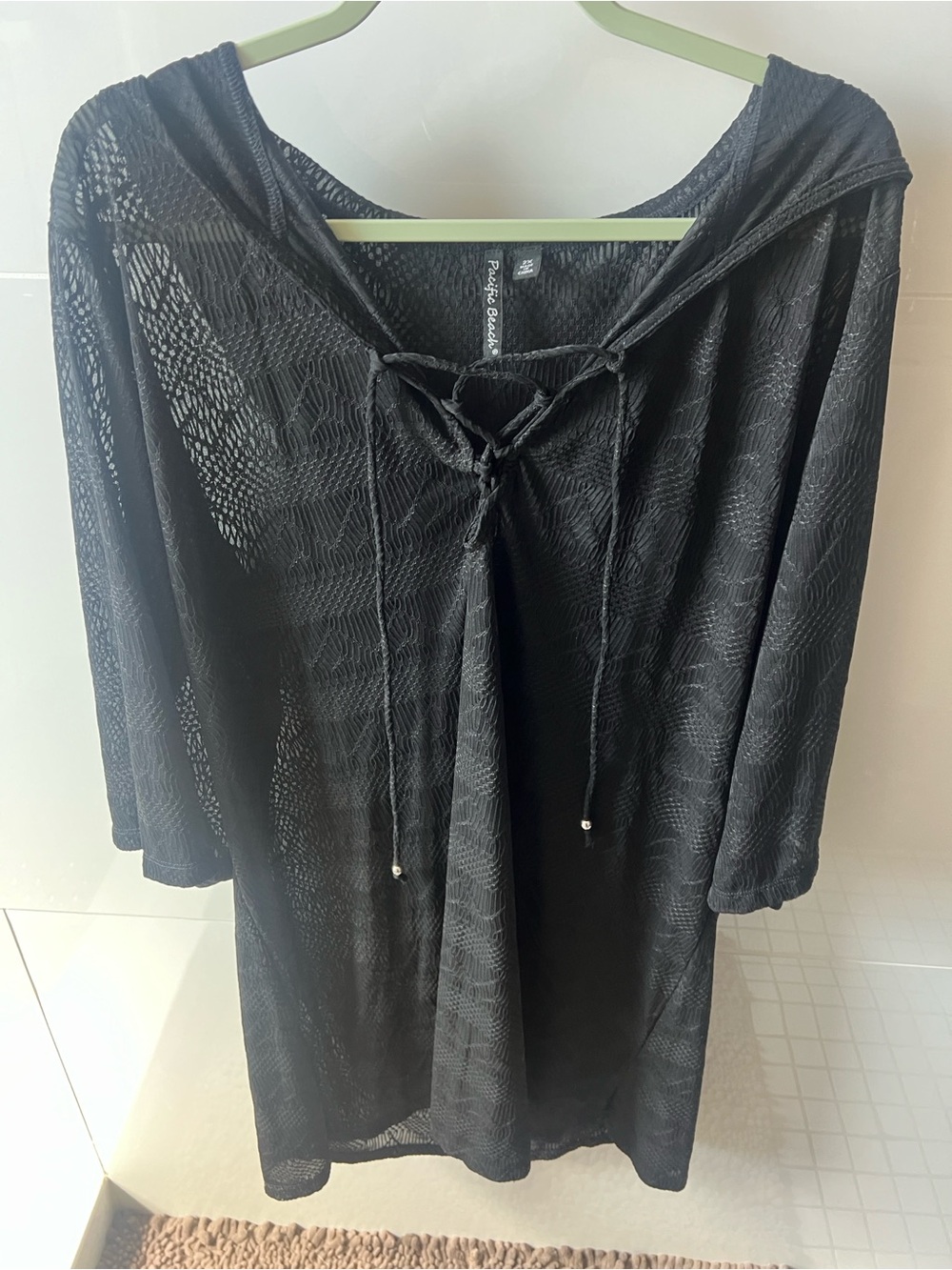 Black size 2X nylon mesh swimsuit coverup with hood